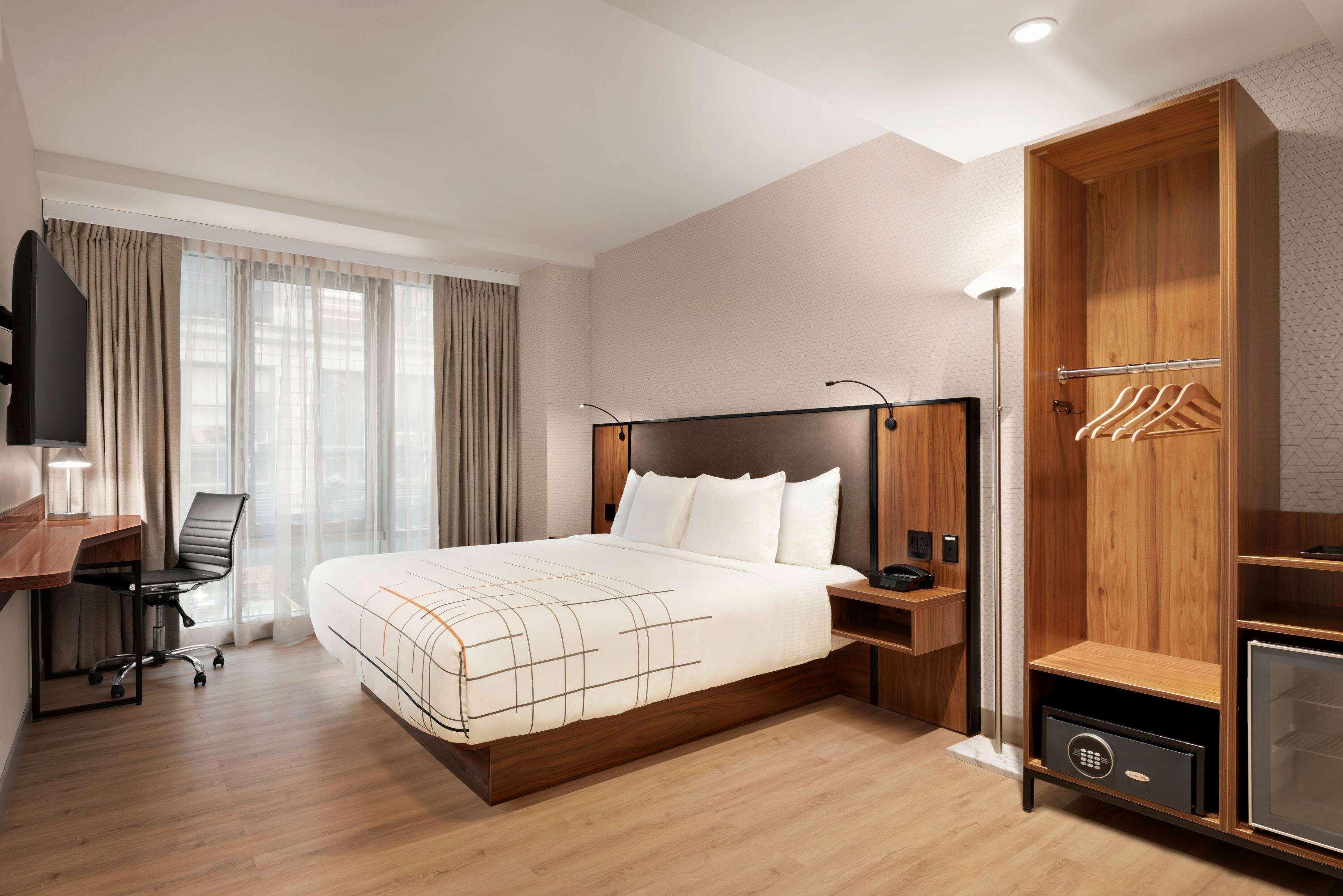 Hotel La Quinta By Wyndham Time Square South à New York Extérieur photo