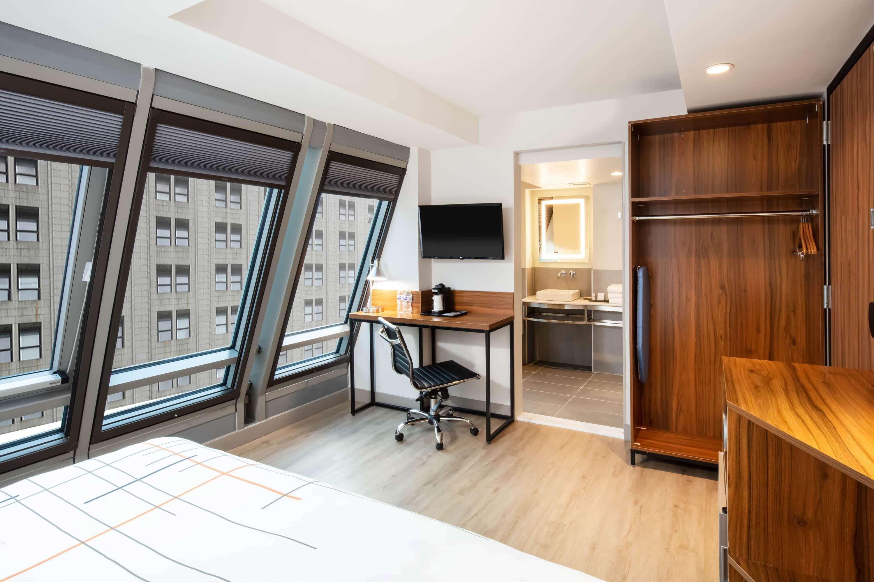 Hotel La Quinta By Wyndham Time Square South à New York Extérieur photo